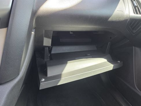Used 2013 Ford Focus SE FWD image 27