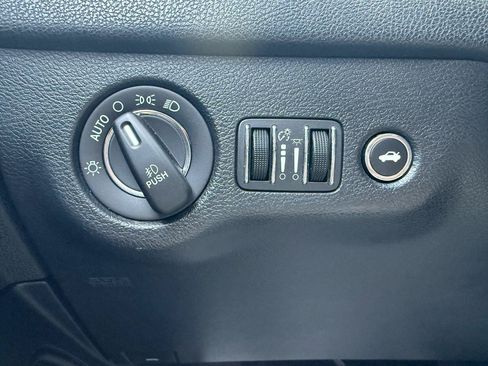 Used 2016 Chrysler 300 S RWD image 43