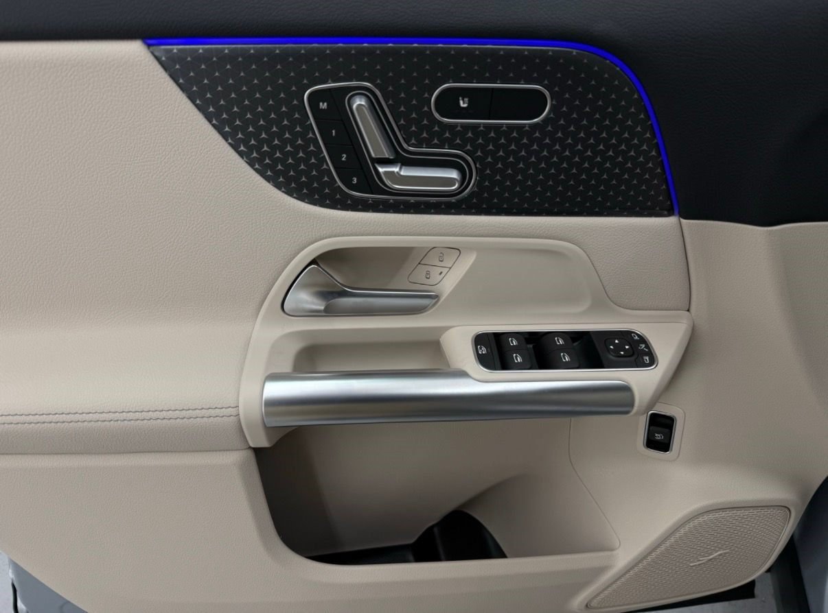New 2026 Mercedes-Benz GLA 250 image 11
