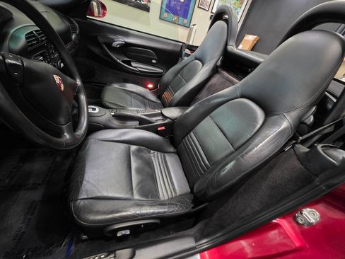 Used 2003 Porsche Boxster image 9