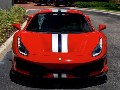 Used 2019 Ferrari 488 Pista Coupe RWD image 8