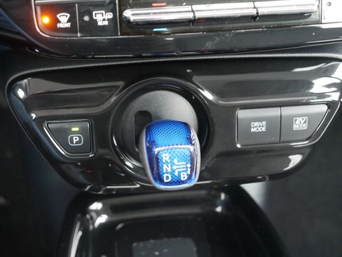 Used 2017 Toyota Prius Two image 24