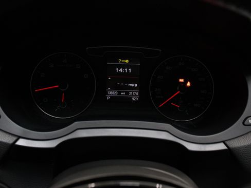 Used 2018 Audi Q3 2.0T Premium FWD image 41