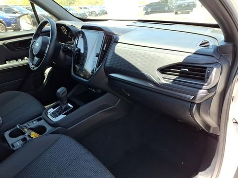 Used 2025 Subaru Forester Premium AWD/4WD image 17