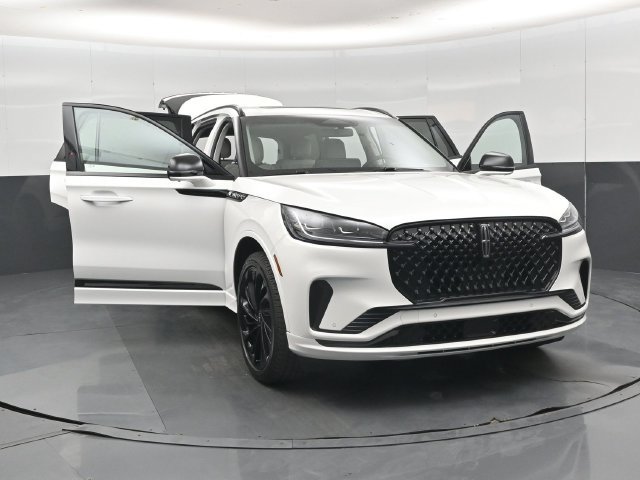 Used 2025 Lincoln Aviator Reserve w/ Equipment Group 201A AWD/4WD image 49