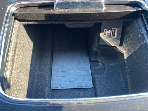 Used 2023 Lincoln Nautilus Reserve w/ Monochromatic Package image 33