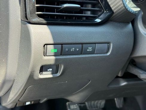 Used 2024 Nissan Sentra SV w/ All-Weather Package FWD image 21