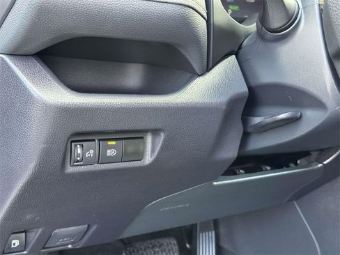 Used 2024 Toyota RAV4 XLE image 9