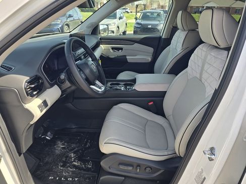 New 2026 Honda Pilot Elite image 12