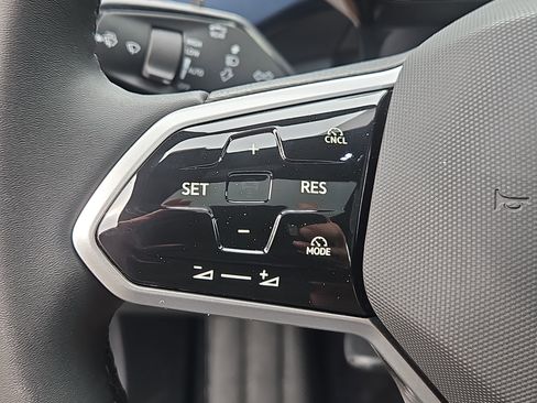 New 2026 Volkswagen ID.4 Pro S AWD/4WD image 16