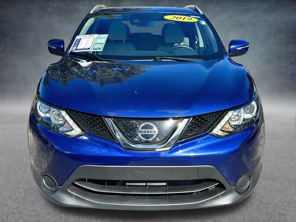 Used 2019 Nissan Rogue Sport SV FWD image 2