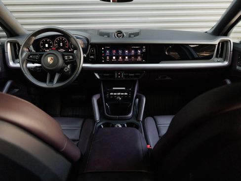 Certified 2026 Porsche Cayenne Coupe AWD/4WD image 16