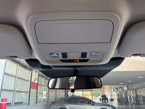 Used 2026 Ford Explorer Active RWD image 17