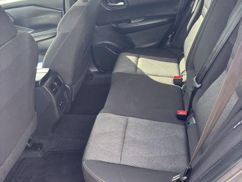 Used 2025 Nissan Rogue SV AWD/4WD image 11