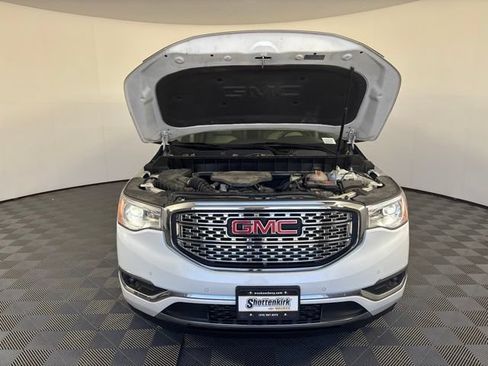 Used 2018 GMC Acadia Denali w/ Technology Package AWD/4WD image 42