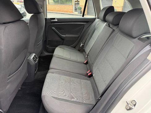 Used 2011 Volkswagen Jetta S FWD image 19