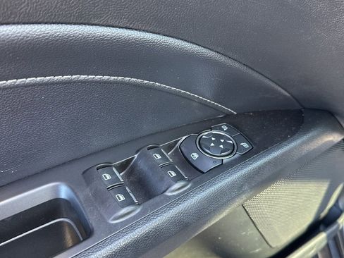 Used 2017 Ford Fusion Titanium image 16