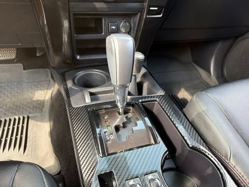 Used 2021 Toyota 4Runner Venture w/ Moonroof Package AWD/4WD image 14