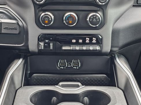 Used 2024 RAM 2500 Big Horn w/ Off Road Package AWD/4WD image 13