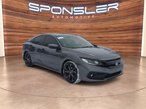 Used 2019 Honda Civic Sport image 9