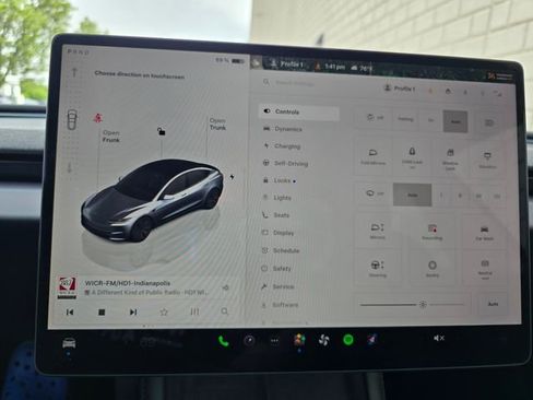 Used 2025 Tesla Model 3 Long Range image 39