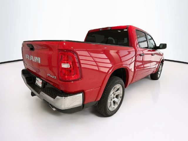 Used 2025 RAM 1500 Big Horn AWD/4WD image 6