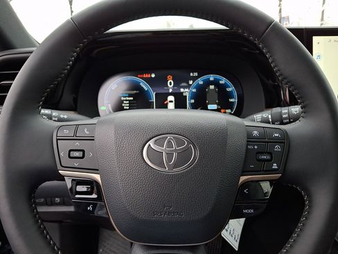 New 2026 Toyota Crown Signia image 12