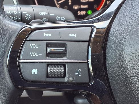 Used 2024 Honda Pilot EX-L image 13