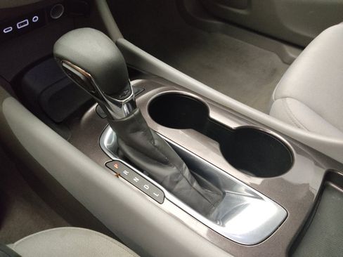 Used 2021 Chevrolet Malibu LS FWD image 26