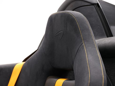 Used 2019 McLaren 570S Spider RWD image 16