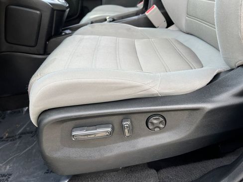 Used 2017 Honda CR-V EX image 15