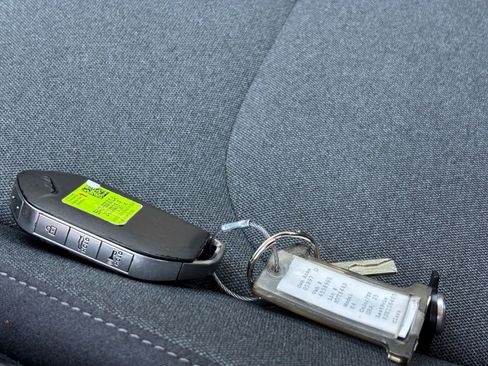 Used 2025 Kia K4 LXS image 21