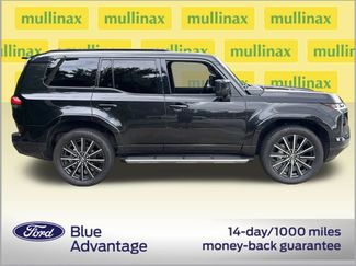 Used 2024 Lexus GX 550 w/ Accessory Package (Z1) AWD/4WD video 2