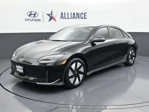 Certified 2024 Hyundai Ioniq 6 SE RWD image 1
