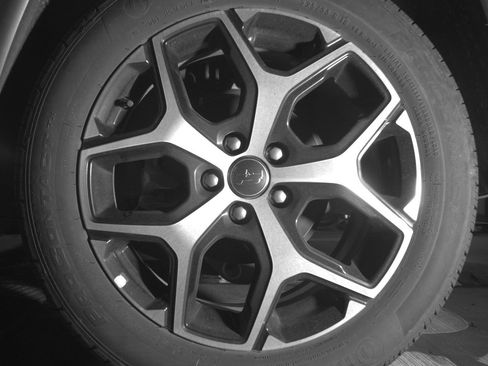 Used 2025 Jeep Compass Limited image 14