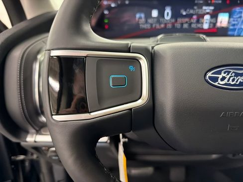 New 2026 Ford Expedition Platinum image 21