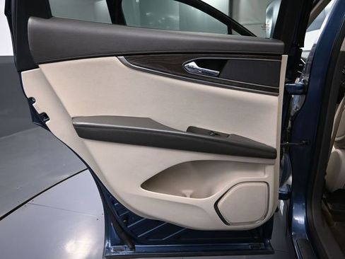 Used 2018 Lincoln MKX Reserve w/ Lincoln MKX Climate Package image 34