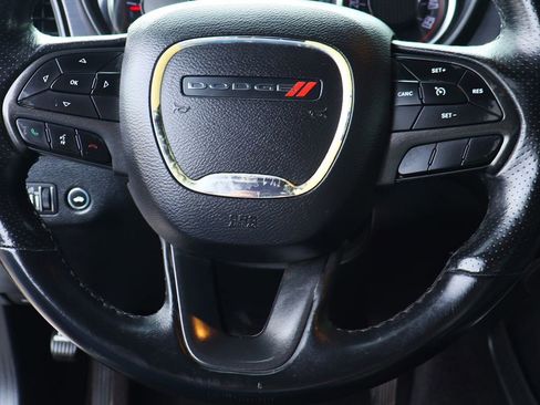 Used 2018 Dodge Challenger R/T image 52