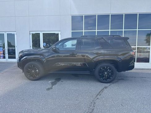 Used 2025 Toyota 4Runner 4WD image 7