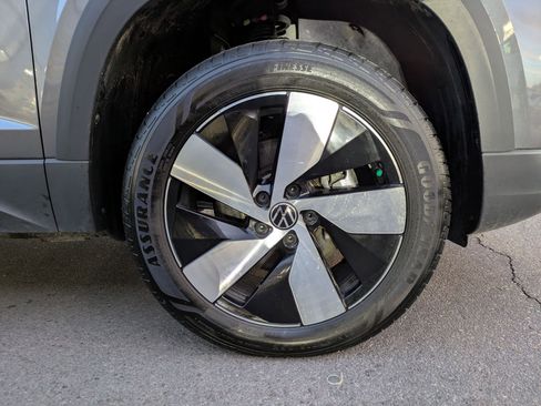 Used 2024 Volkswagen Taos S image 31