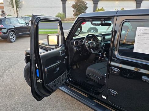 Used 2021 Jeep Wrangler Unlimited Sport image 38