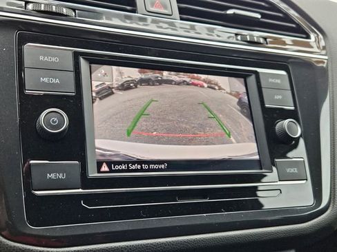 Used 2023 Volkswagen Tiguan S image 21