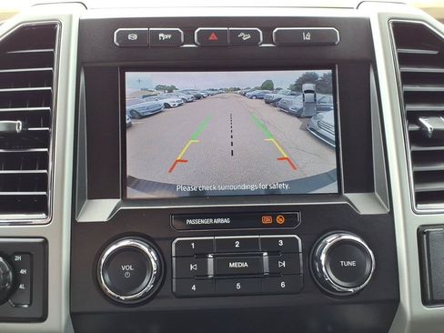 Used 2020 Ford F250 Lariat w/ Chrome Package AWD/4WD image 17
