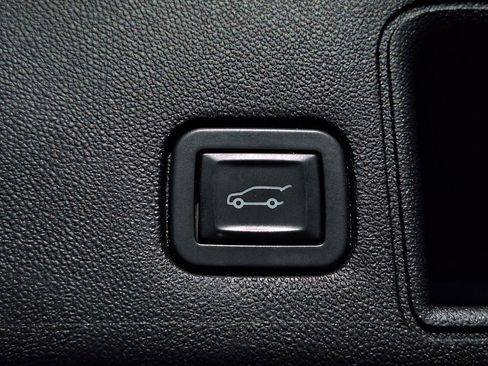 Used 2019 GMC Terrain SLT w/ Preferred Package image 29