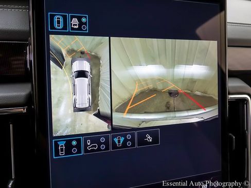 New 2026 GMC Yukon Elevation image 16