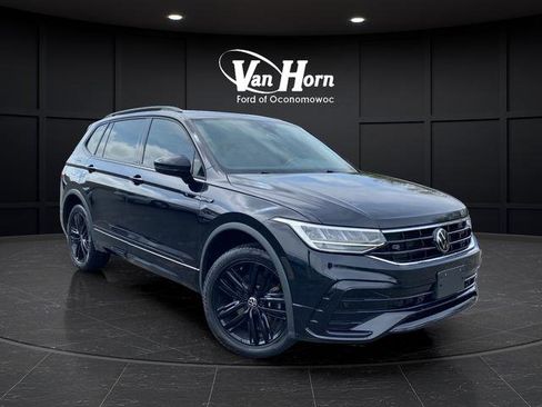 Used 2022 Volkswagen Tiguan SE R-Line AWD/4WD image 1
