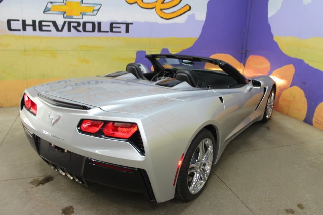 Used 2017 Chevrolet Corvette Stingray Convertible w/ 3LT Preferred Equipment Group RWD image 8
