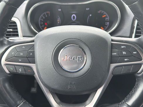 Used 2021 Jeep Grand Cherokee Laredo X AWD/4WD image 13