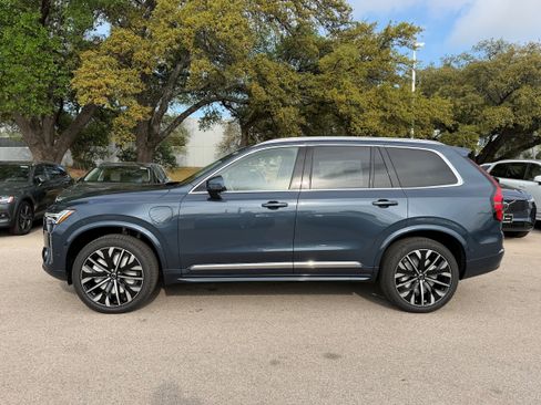 New 2026 Volvo XC90 T8 Ultra w/ Protection Package Premier image 3