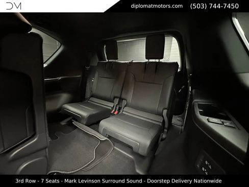 Used 2024 Lexus LX 600 4WD w/ Interior Upgrade Package image 26